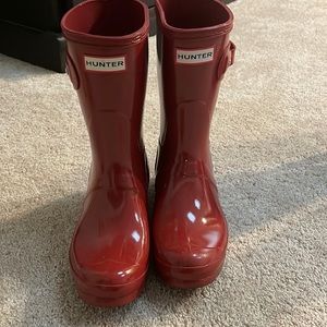 Barely worn hunter boots